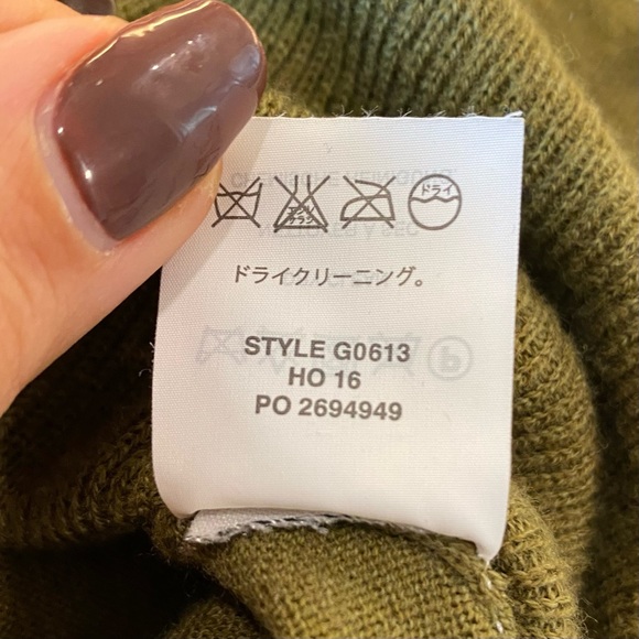 J. Crew V-Neck Sweater Merino Wool & Cotton Blend - Picture 6 of 7